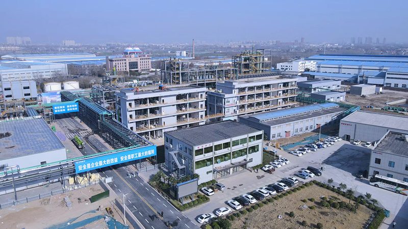 高分子材料与金属材料：一吨价格几何？揭秘价格背后的因素**