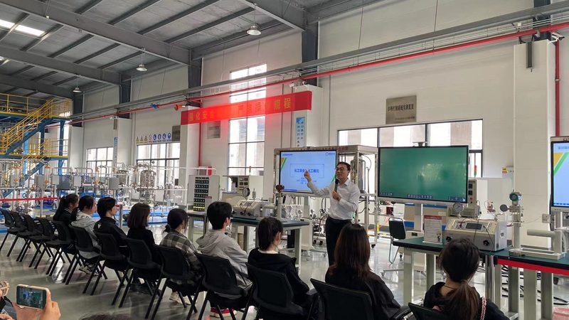 有机溶剂价格波动解析：如何解读最新报价单**